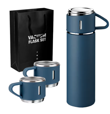 Termo con vasos conserva su temperatura
